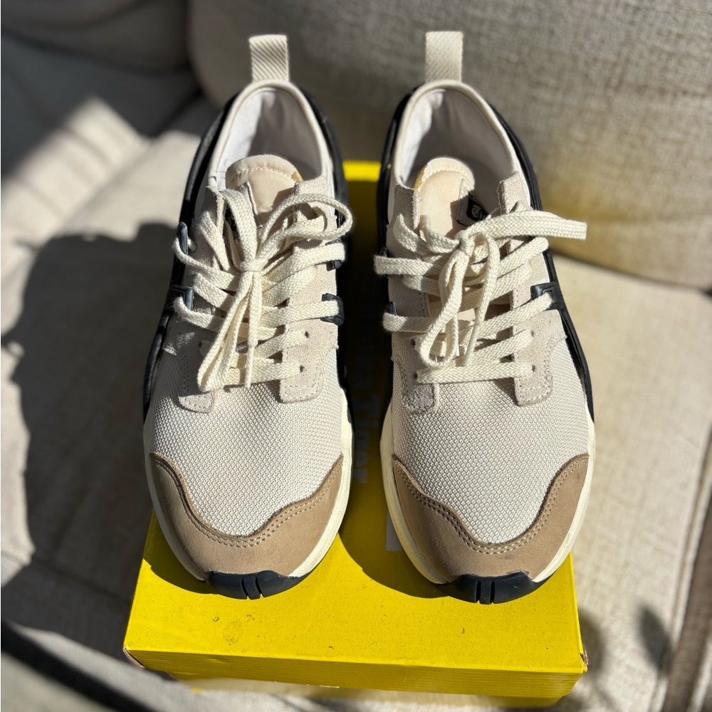 Onitsuka Tiger by Asics Cream and Black Athletic Shoes - Picture 2 of 6